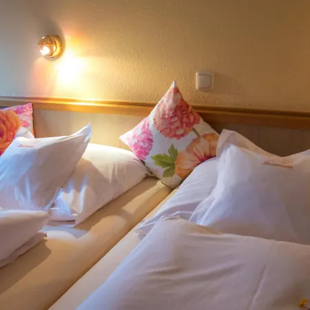 Gaestehaus Zur Ehemaligen Mehlwaage Wohnen Und Geniessen 3*